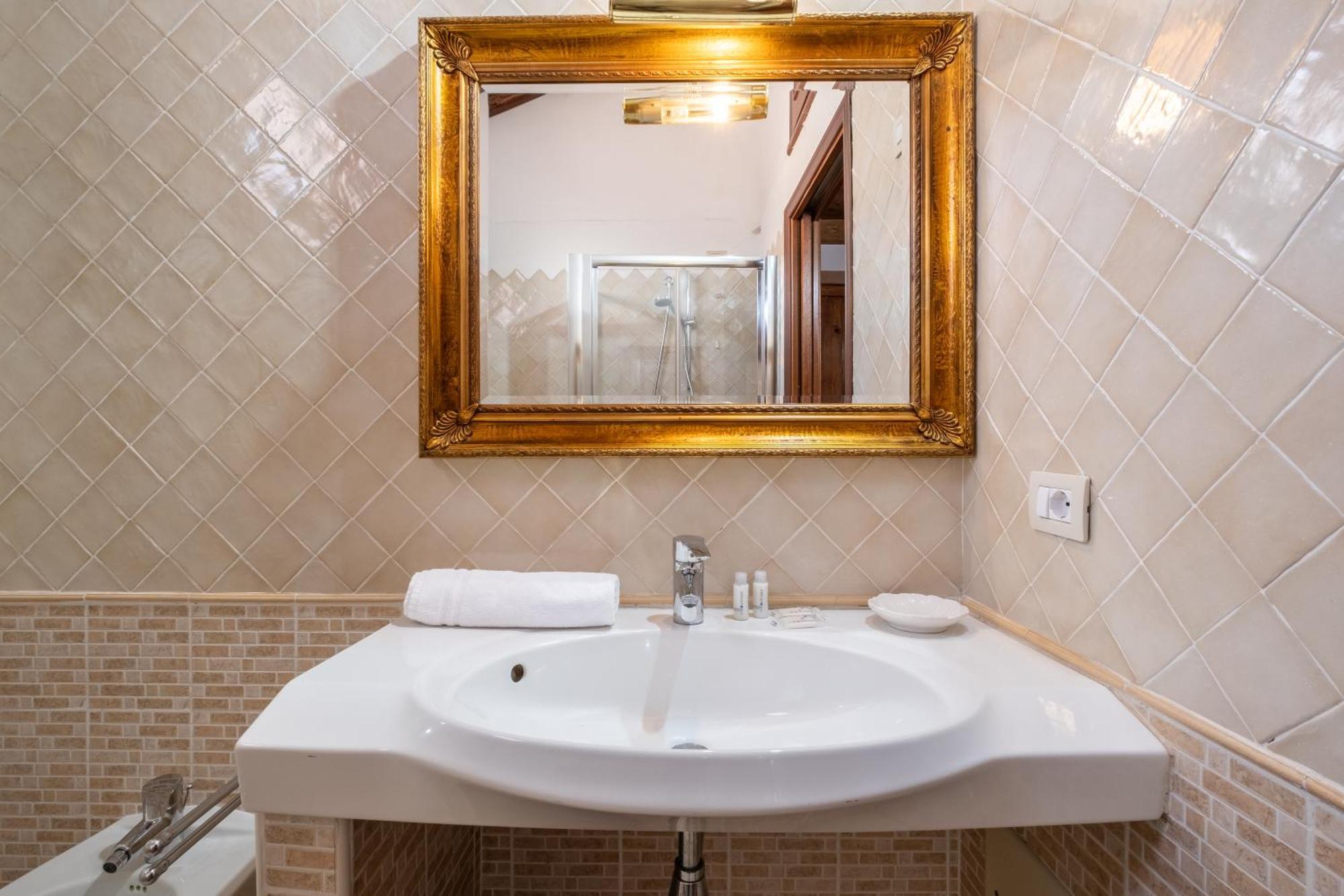 Corte Cristina & Suites Quartucciu Exterior foto